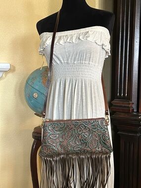 💥NEE ARRIVAL💥 Fringed Leather Crossbody